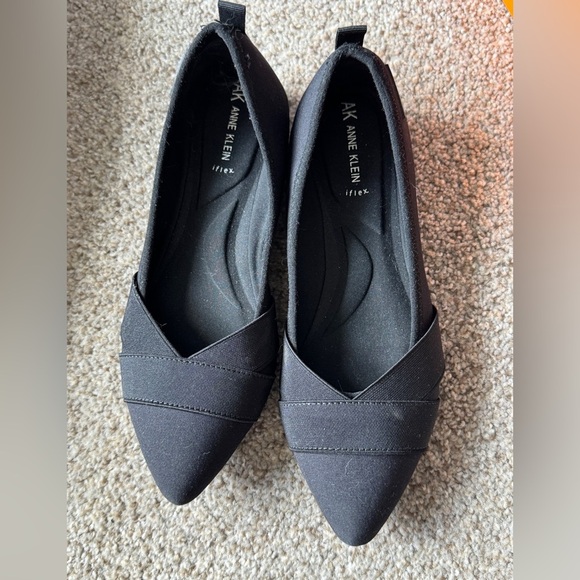 Anne Klein black flats size 7.5 - Picture 1 of 7